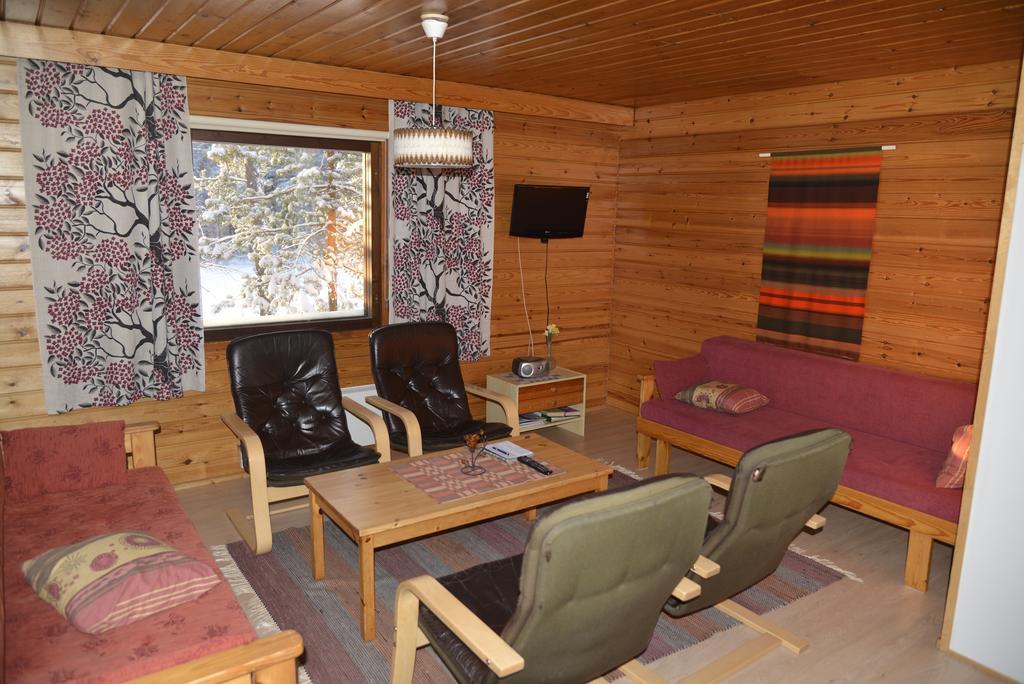 Tiirantuvat Villa Juankoski Oda fotoğraf